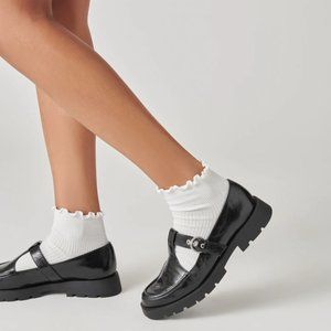 Dolce Vita Ebbie Flats in Midnight Patent Leather